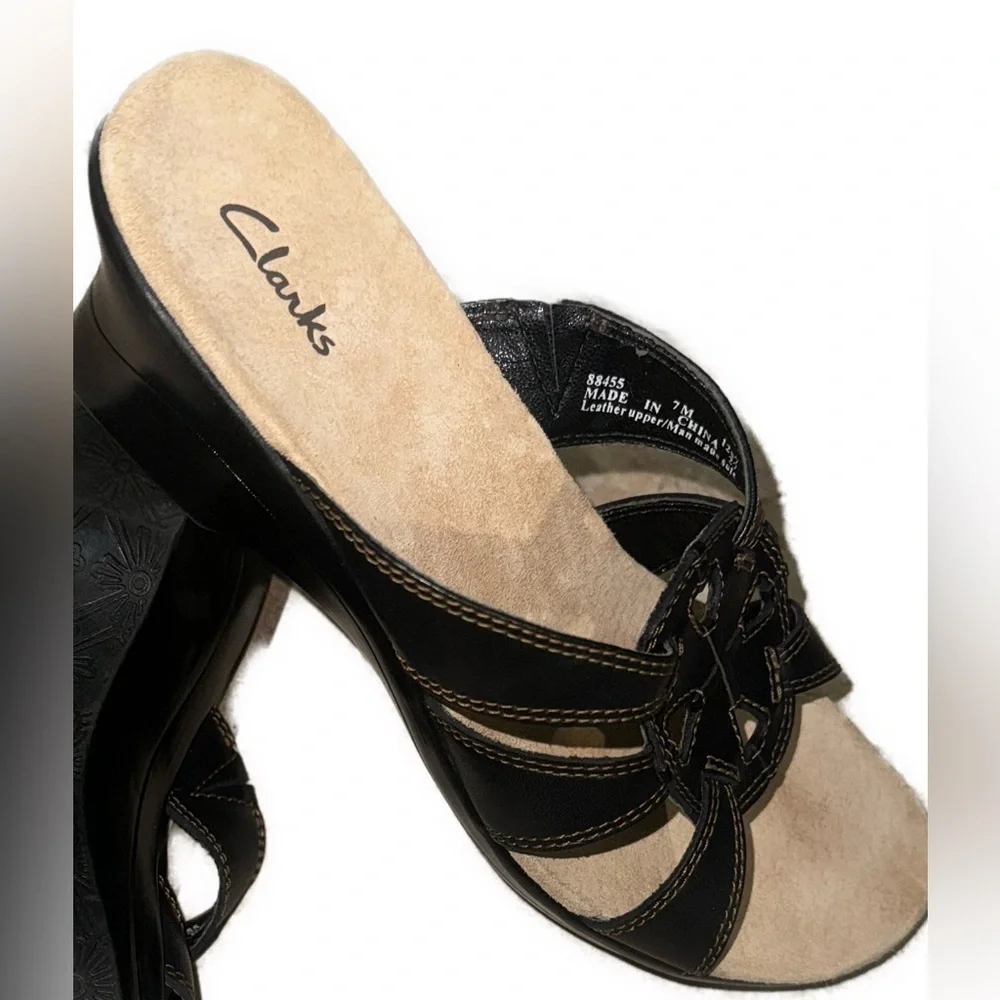 Clarks Black Leather Comfort Slide Sandals Women’s Size 7M beach shoes